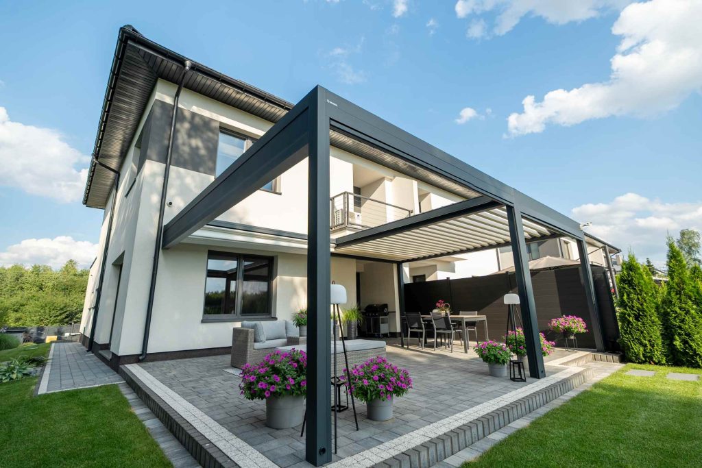 Bioklimatische Pergola Abend