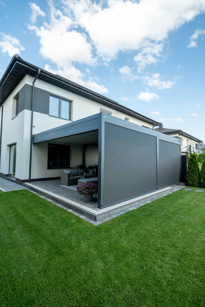 Referenz Terrasse mit Pergola